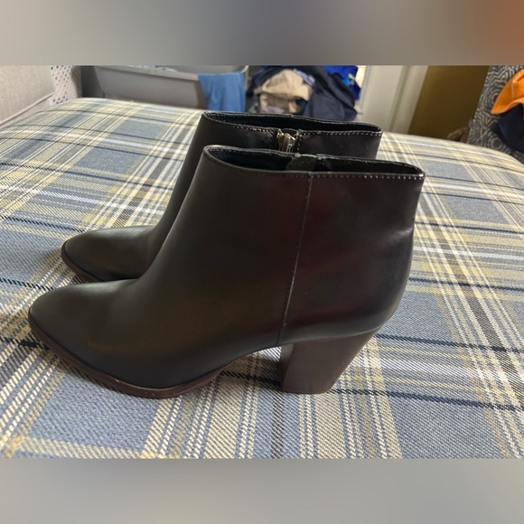 J Crew Black Leather Heeled Booties - Picture 1 of 5